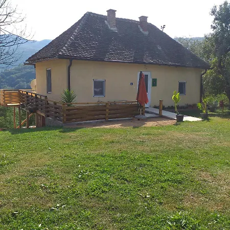 породично газдинство вучићевић Porodicno Gazdinstvo Vucicevic アパート Bacevci