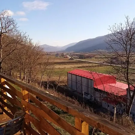 アパート породично газдинство вучићевић Porodicno Gazdinstvo Vucicevic *