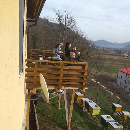 Apartman породично газдинство вучићевић Porodicno Gazdinstvo Vucicevic