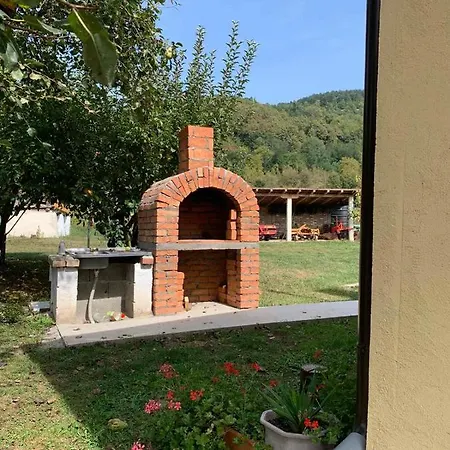 породично газдинство вучићевић Porodicno Gazdinstvo Vucicevic Bacevci