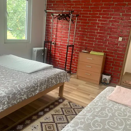 Apartman породично газдинство вучићевић Porodicno Gazdinstvo Vucicevic *