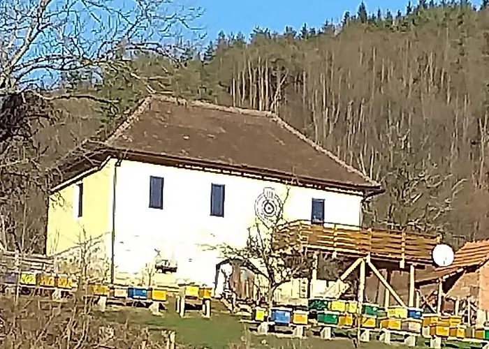 породично газдинство вучићевић Porodicno Gazdinstvo Vucicevic