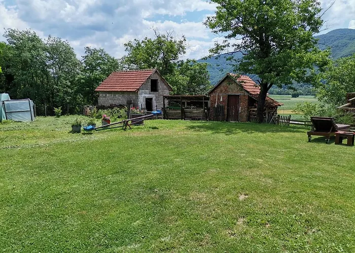 Lejlighed породично газдинство вучићевић Porodicno Gazdinstvo Vucicevic *